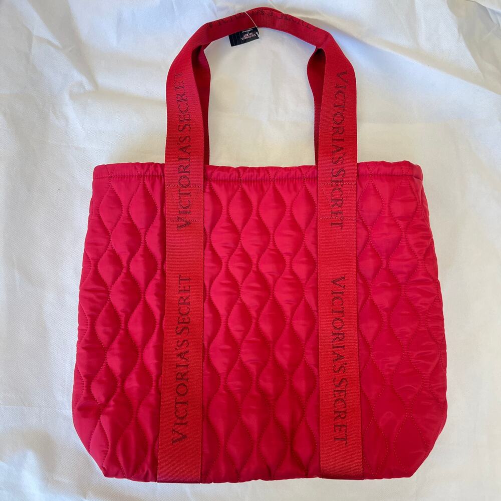 Victoria’s Secret Red Quilted Tote Bag Weekender - Picture 4 of 6